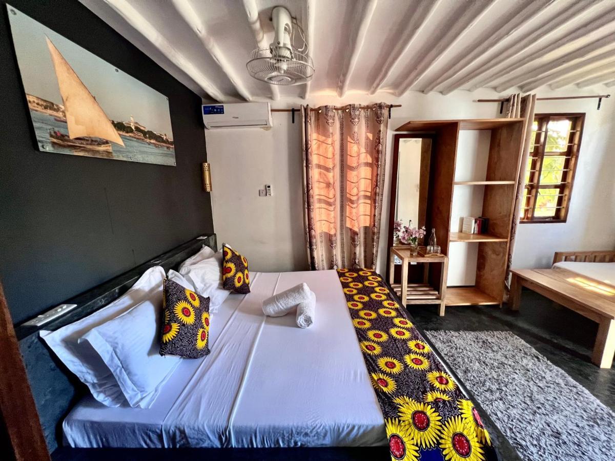 Barabara House Bed & Breakfast จัมเบียนี ภายนอก รูปภาพ