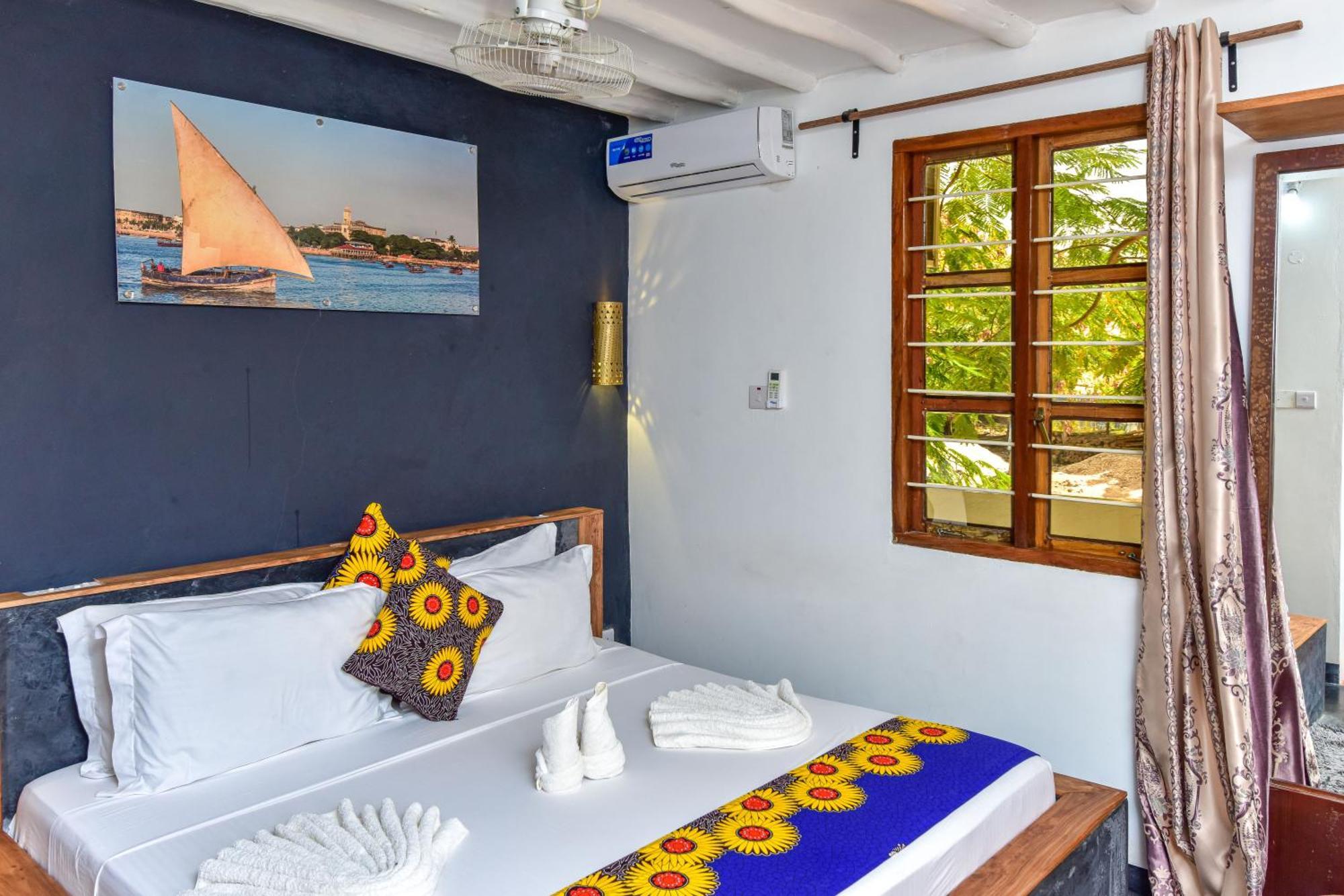 Barabara House Bed & Breakfast จัมเบียนี ภายนอก รูปภาพ